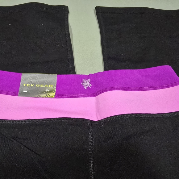 Tek Gear Womens Black Leggings With Pink & Purple Waistband Size XS - Picture 2 of 3